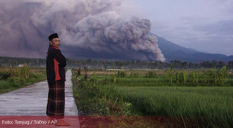indonezija vulkan.jpg